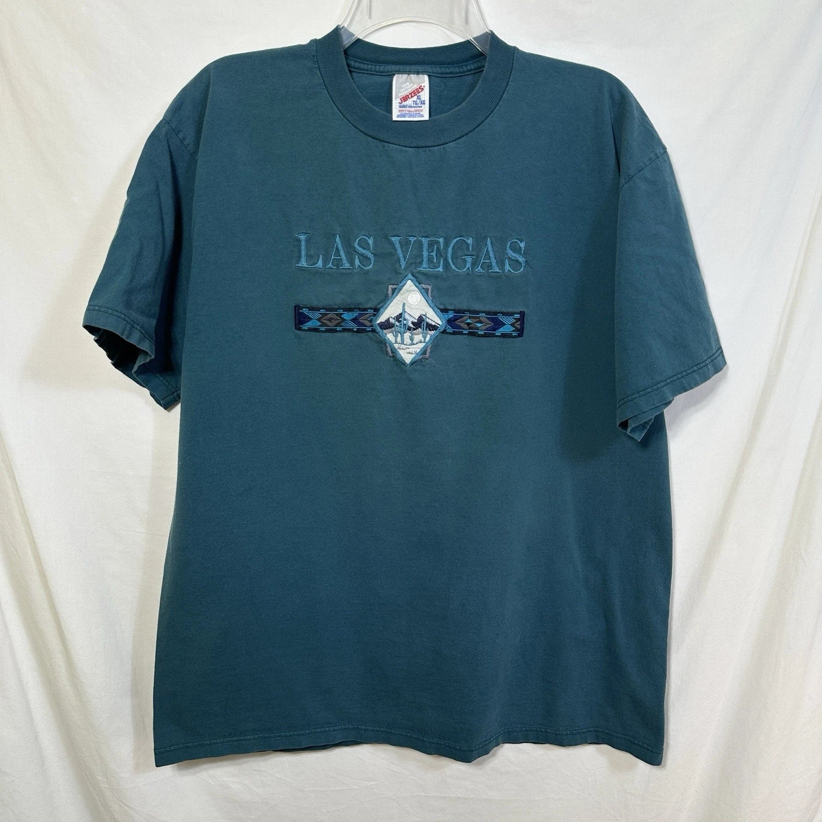 Vintage Las Vegas Embroidered Tourist Tee XL T-Shirt Desert Cactus Aztec Casino