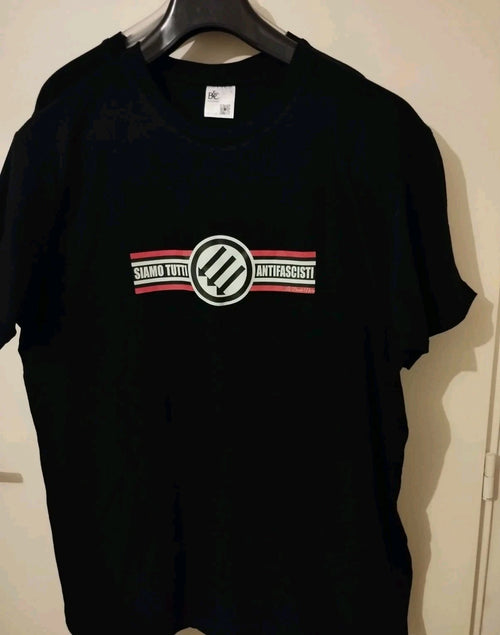 "Siamo Tutti" T-shirt
