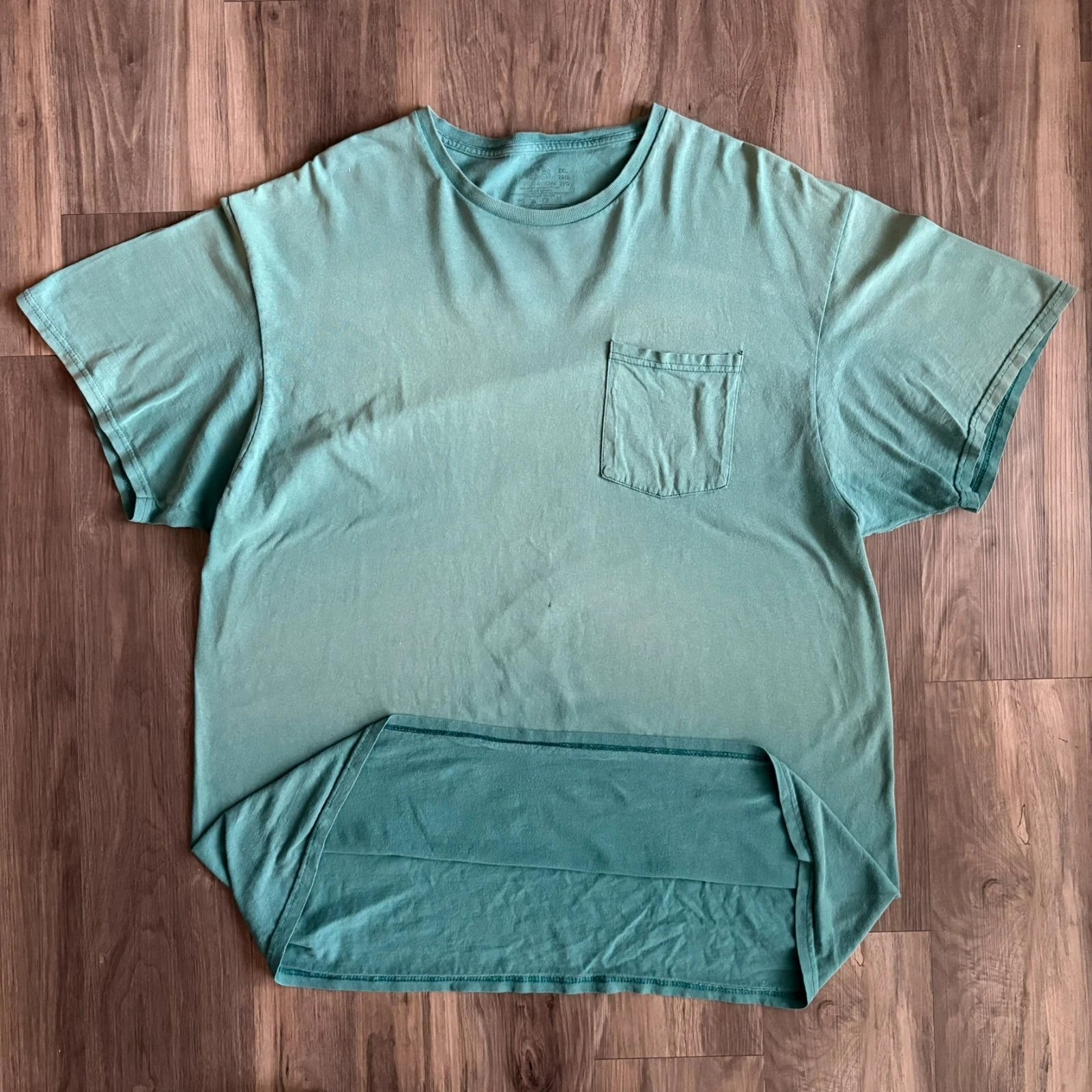 Vintage Gradient Sun Faded Pocket T-Shirt Men's Size 2XL Green WIP Work Worn