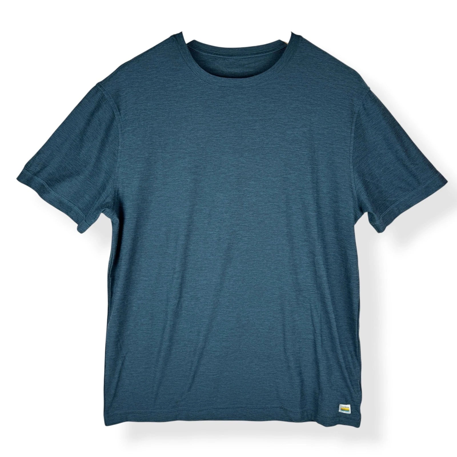 Vuori Strato Tech Tee Mens Size Medium Blue Short Sleeve Stretch T Shirt Gym