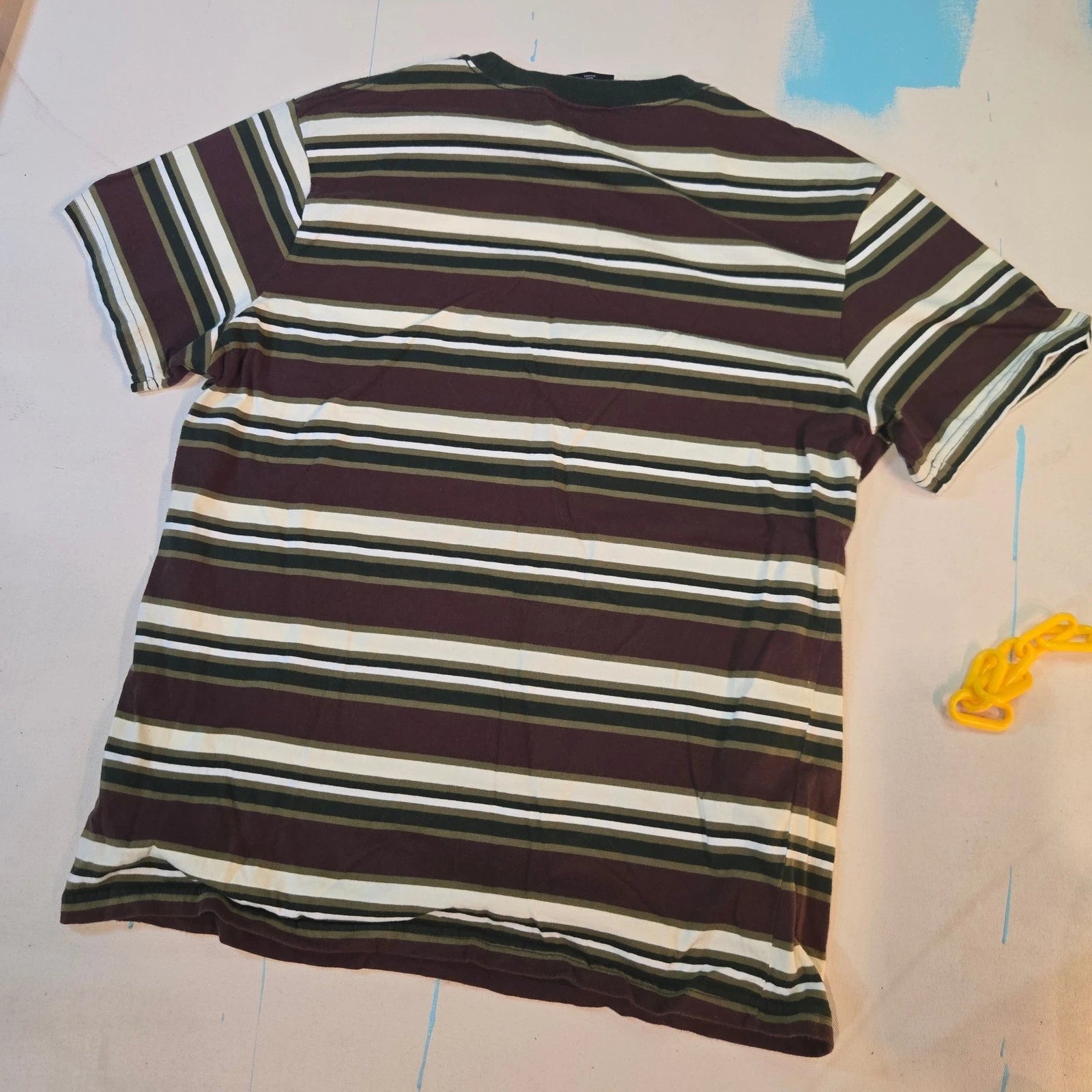 Huf Men L Striped Tee Multicolor Stripes Streetwear Sk8 Hype Skater Retro 21x27