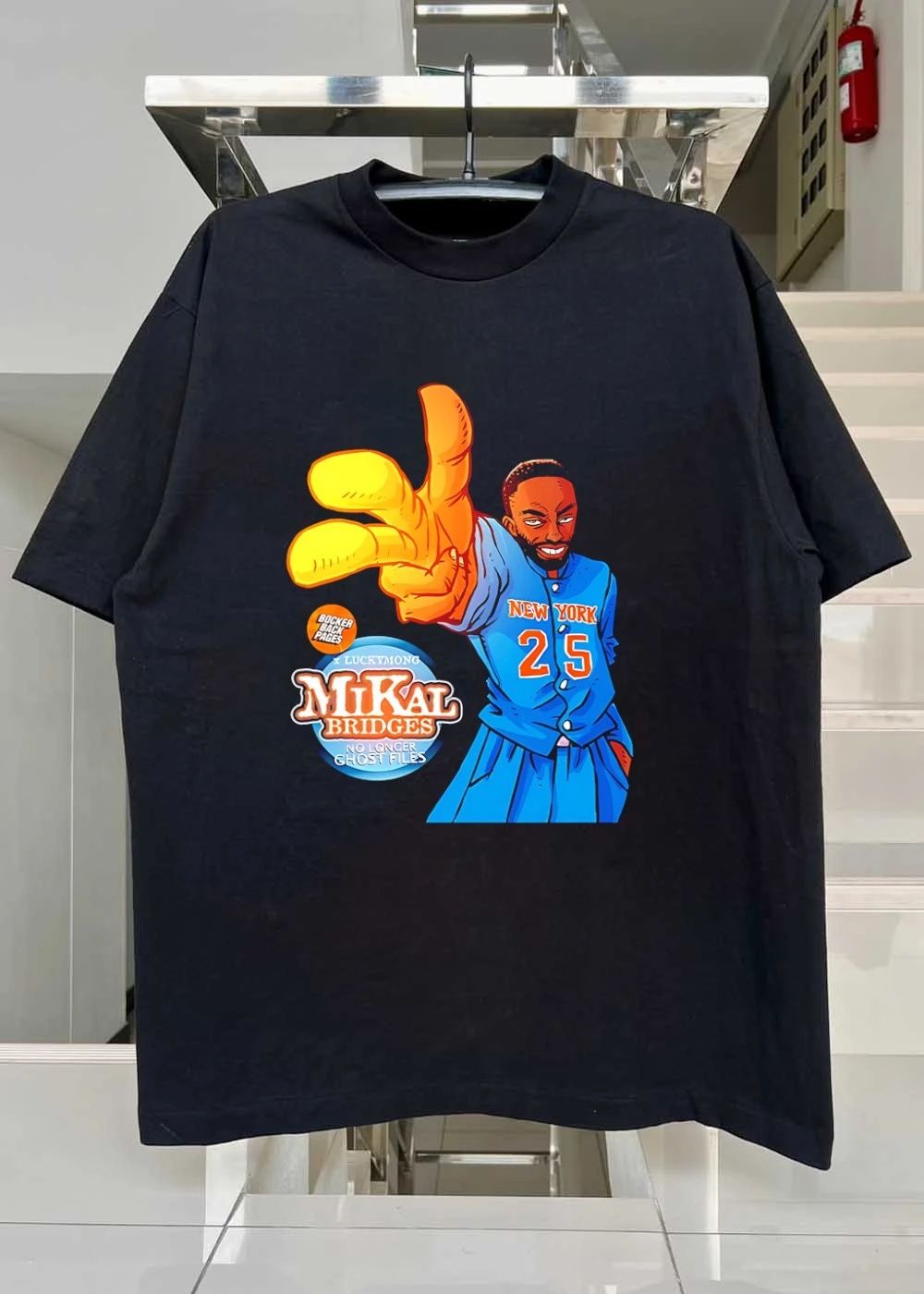 Mikal Bridges Pointing Hand New York 25 T-Shirt