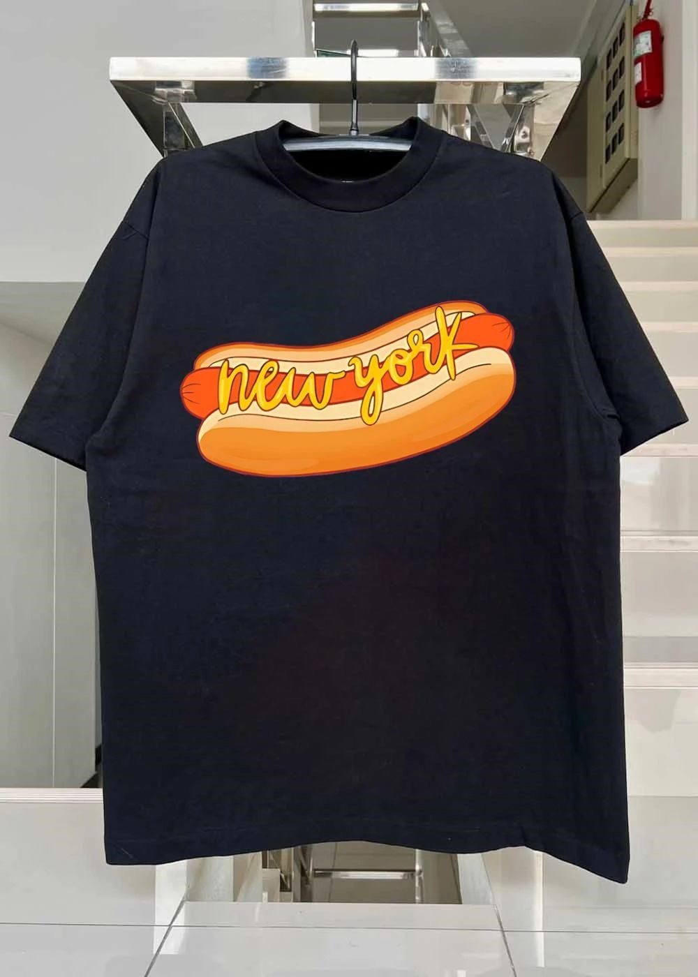 New York Hot Dog Graphic Print T-Shirt