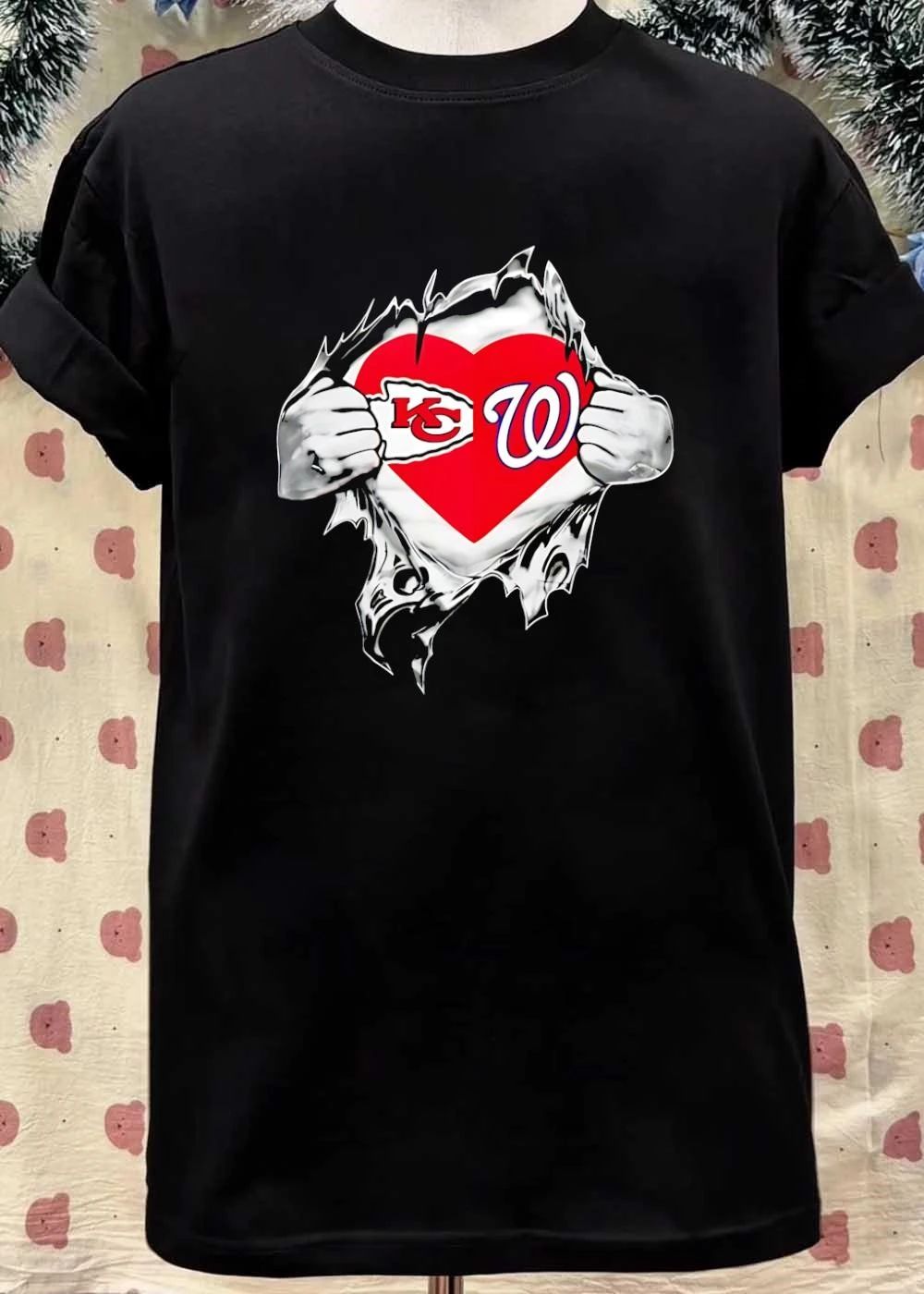 Sport Fan Apparel’ Person Ripping Open Shirt Reveal KC Chiefs Washington Nationals T-Shirt
