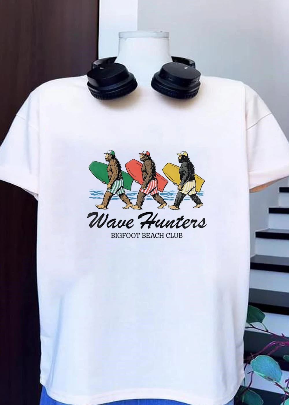 Bigfoot Beach Club Wave Hunters Surfing Bigfoot shirt