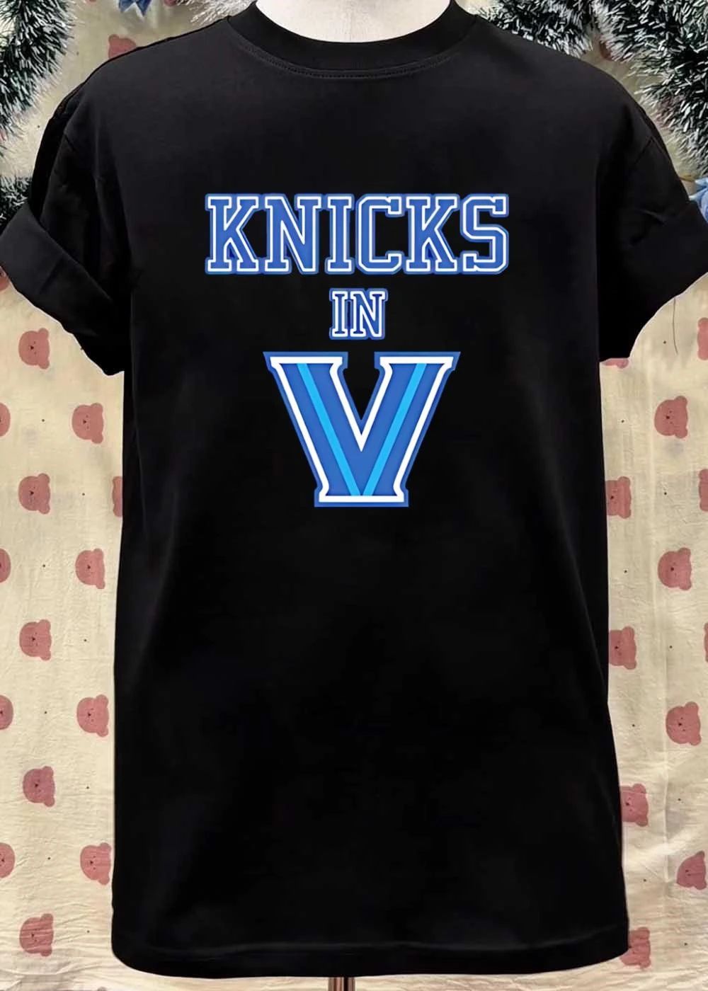 Knicks In Villanova Wildcats V Logo Shirt