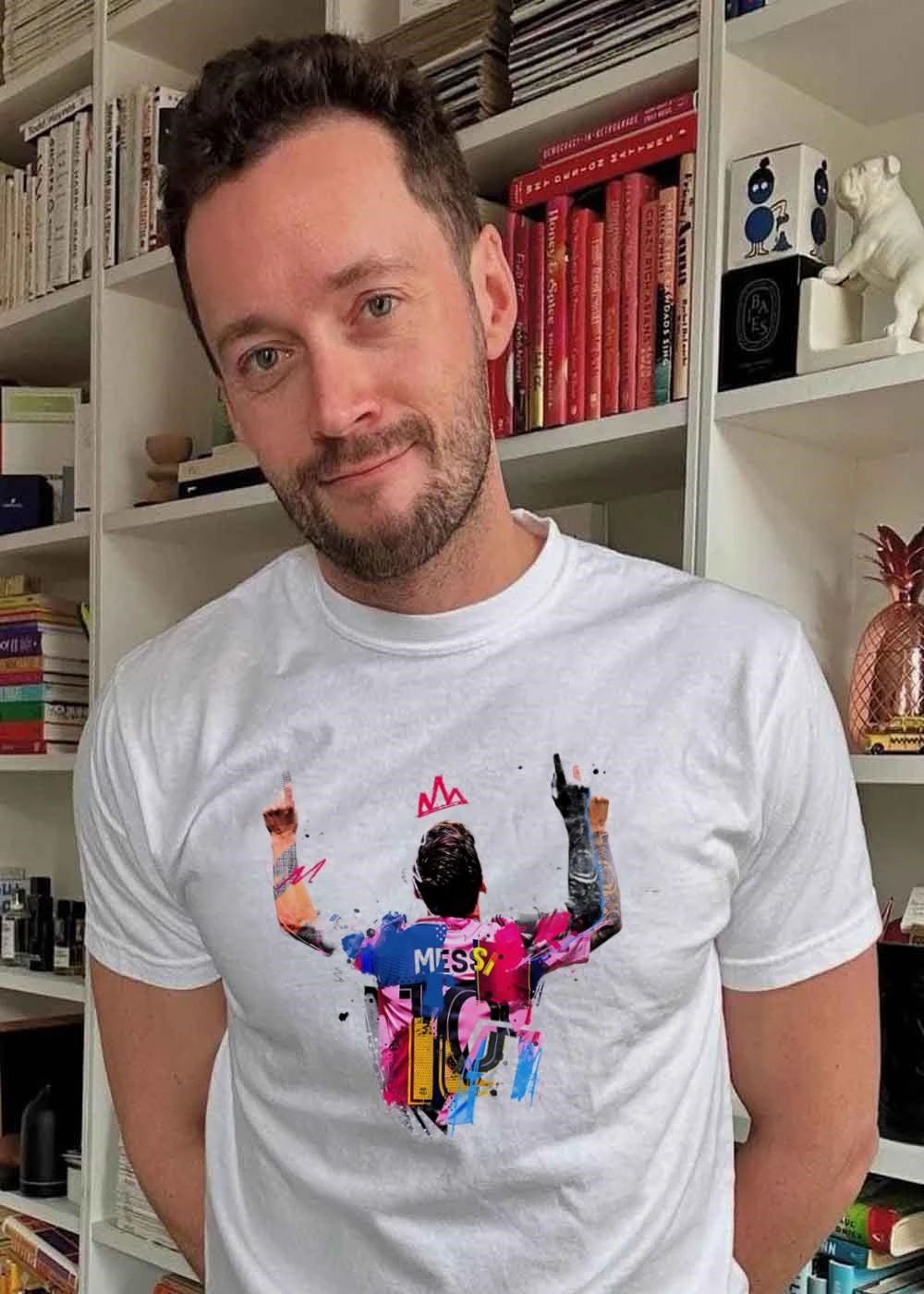 Legendary Icon Pointing Upwards Messi 10 Barcelona Shirt