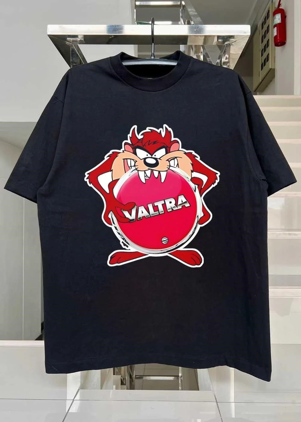 Valtra Tasmanian Devil shirt