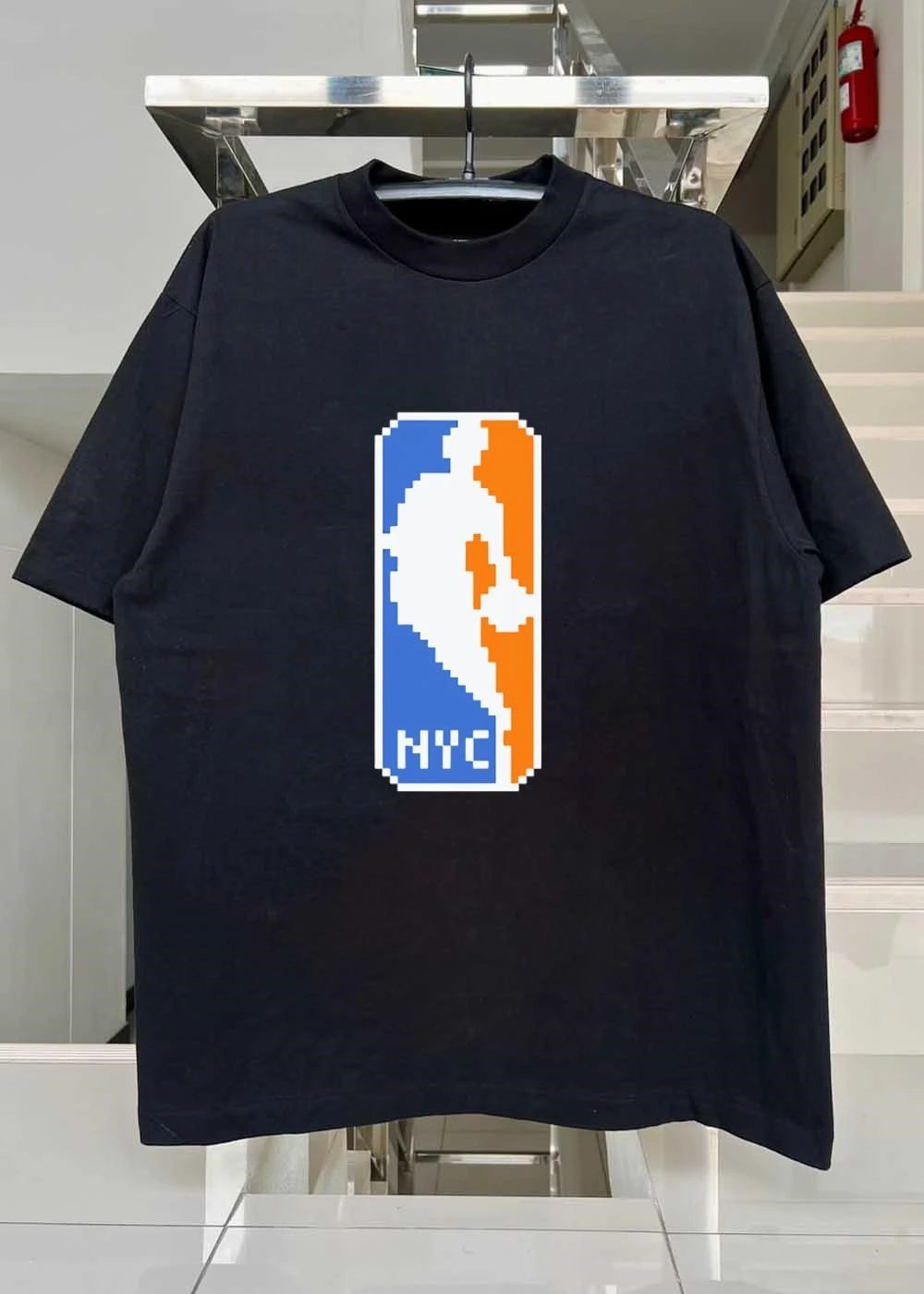 NYC NBA Pixel Art Men’s T-Shirt