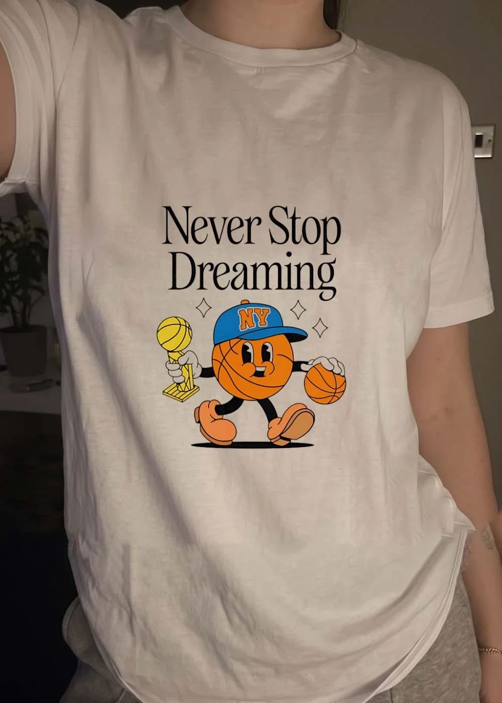 Never Stop Dreaming Cartoon Basketball NY Knicks T-Shirt