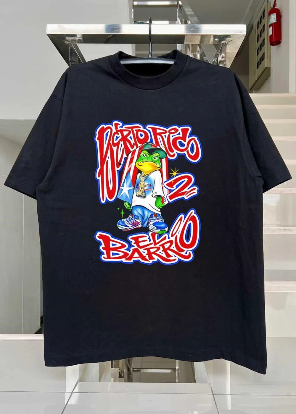 Puerto Rico El Barrio Frog Wearing Glasses shirt