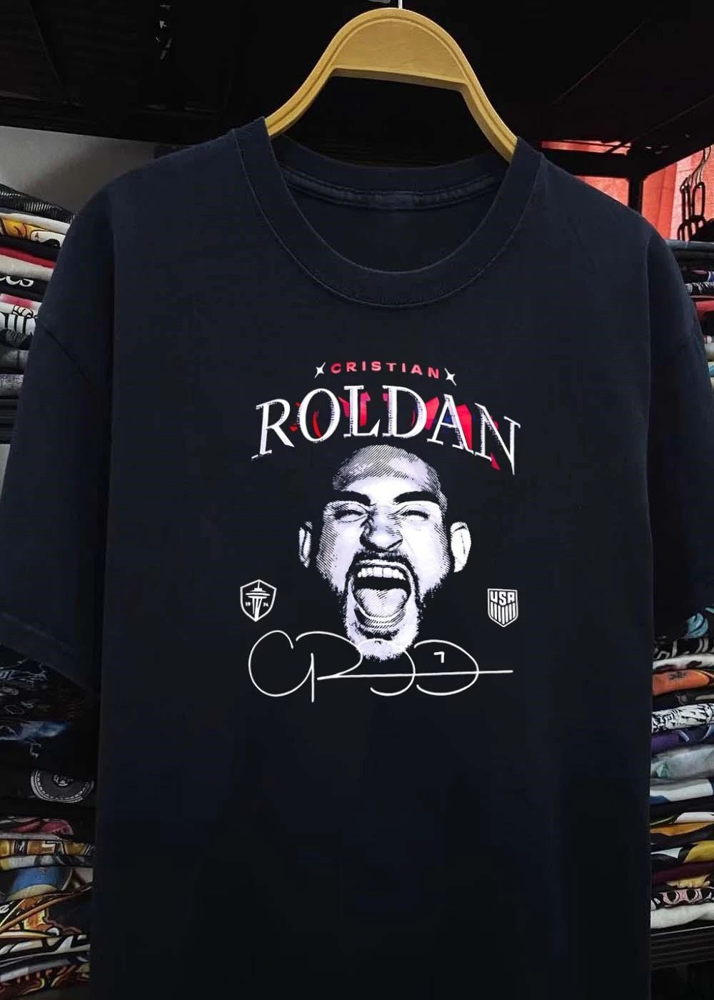 Cr7 Cristian Roldan Screaming Seattle Sounders USA T-Shirt