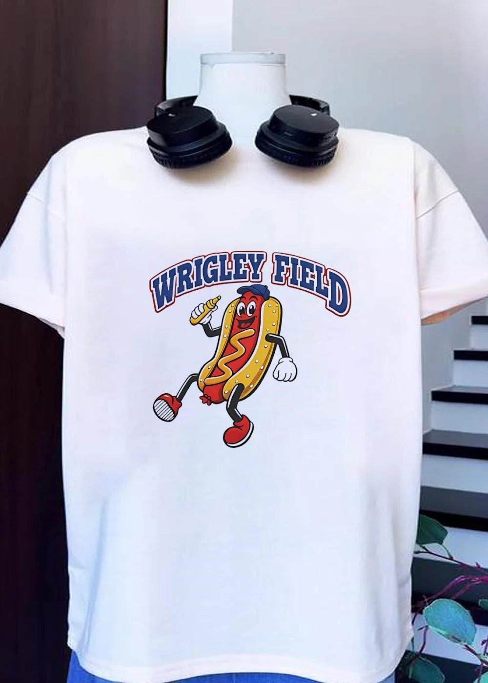 Wrigley Field Hot Dog Running T-Shirt