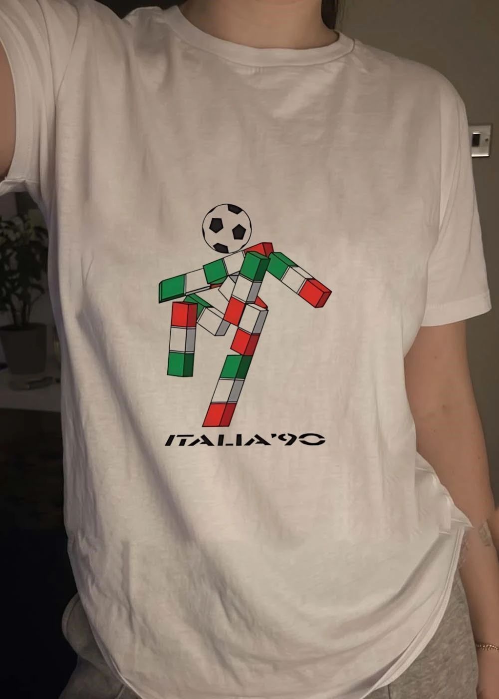 Italia 90 Logo Soccer Player Graphic T-Shirt