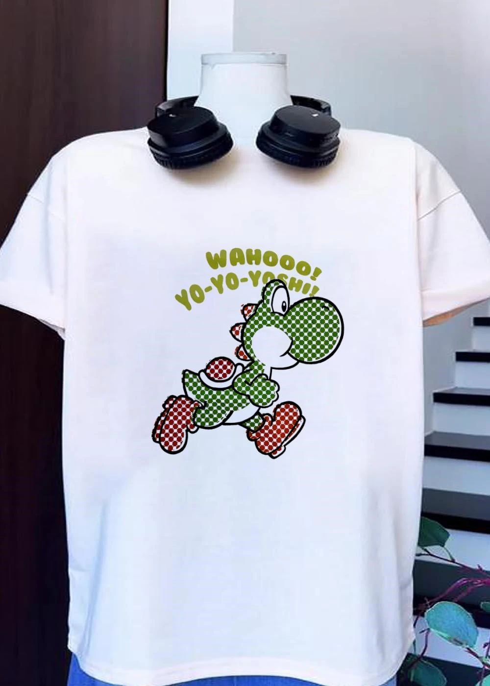 Wahoo Yo-Yo Yoshi Running Kids shirt