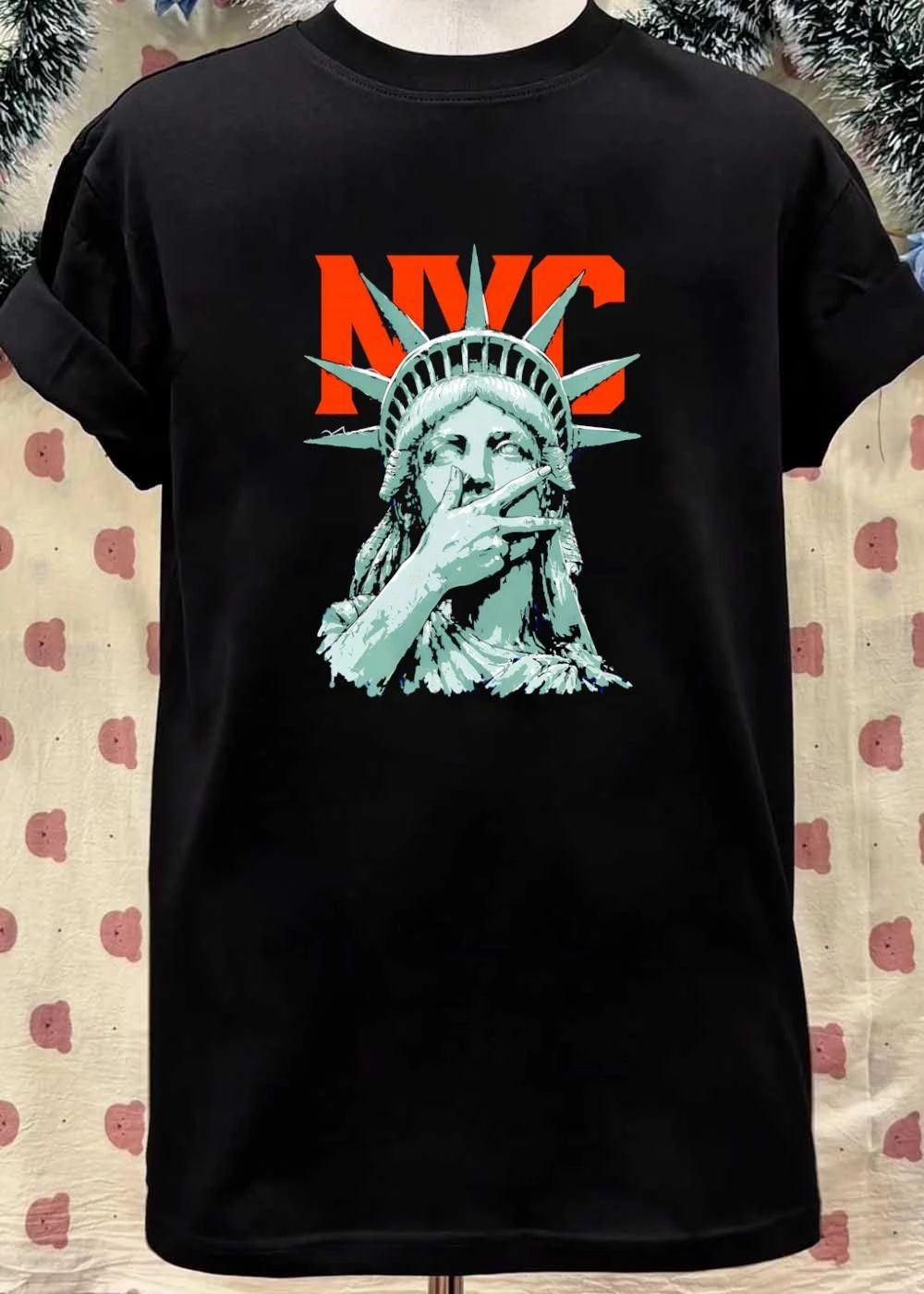 New York City Statue of Liberty Silence Gesture NYC T-Shirt