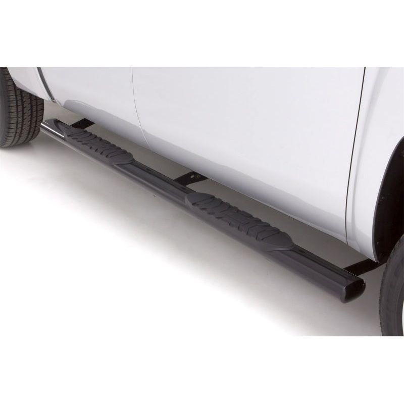 Lund 09-17 Dodge Ram 1500 Quad Cab 5in. Oval Straight Steel Nerf Bars – Black