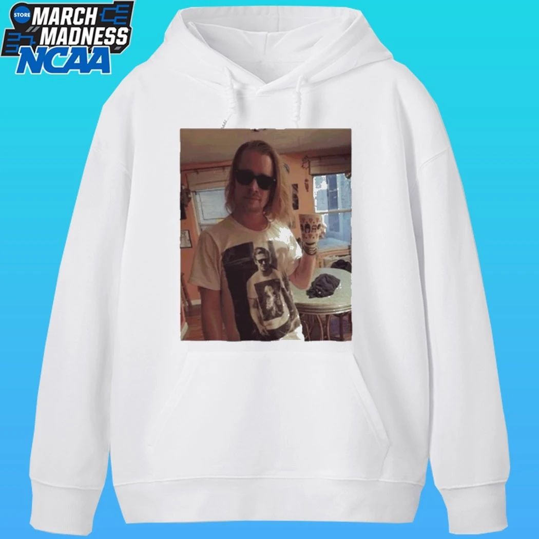 Ryan Gosling Wears Of Macaulay Culkin Wearing Ryan Gosling Shirt