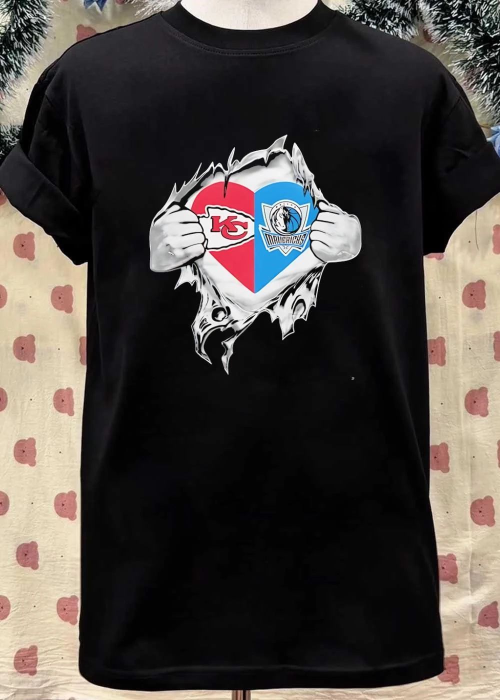 Kansas City Chiefs Dallas Mavericks Heart Ripped Open T-Shirt