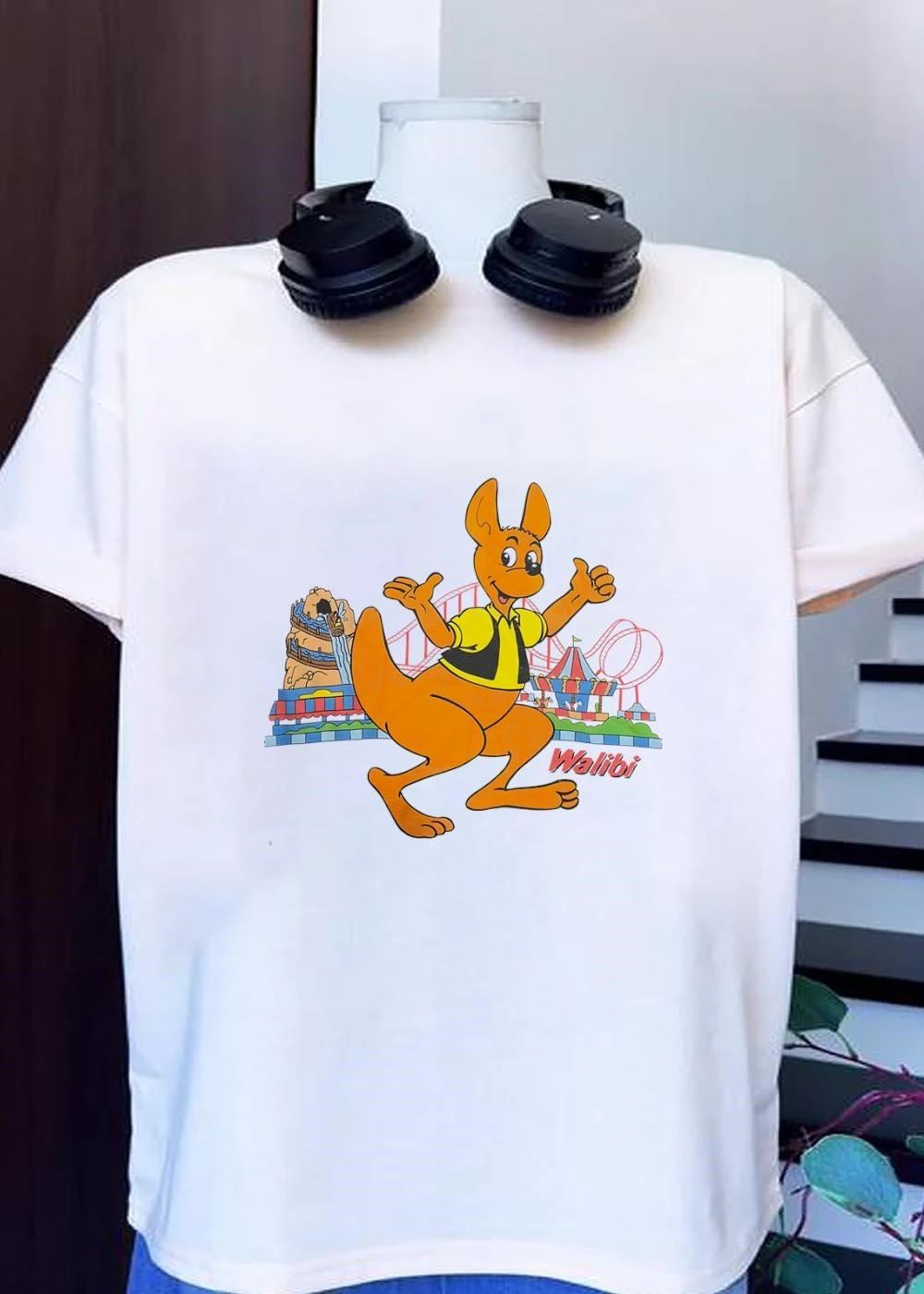 Walibi Kangaroo Waving Roller Coaster shirt