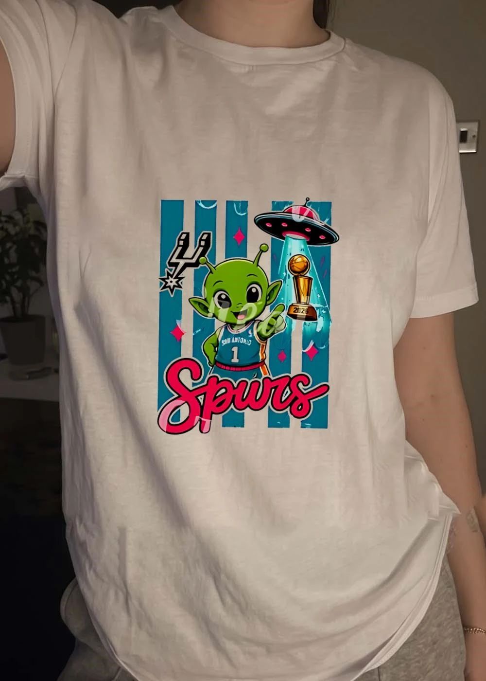 Alien UFO Trophy San Antonio Spurs T-Shirt
