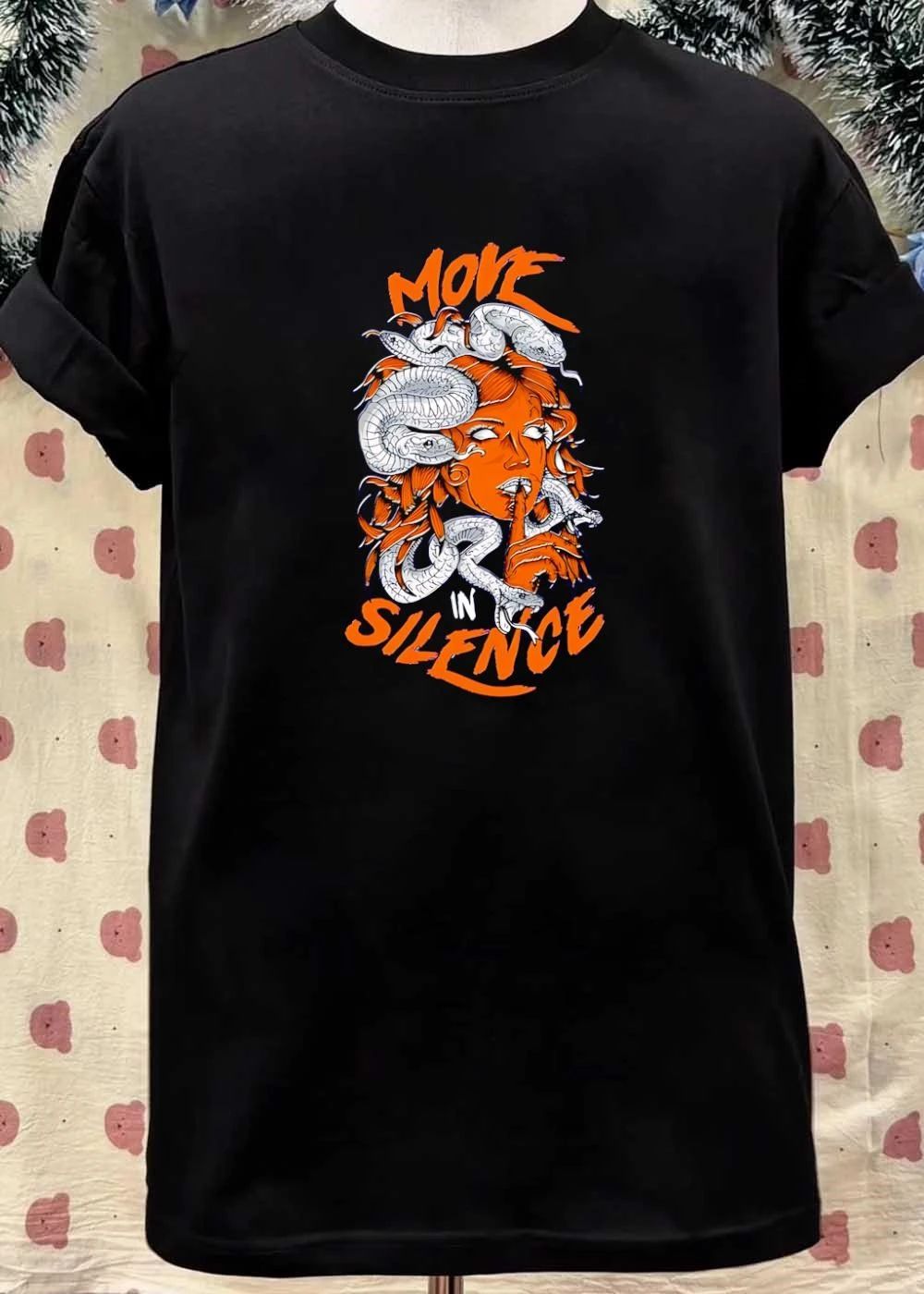 Medusa Move in Silence Graphic T-Shirt