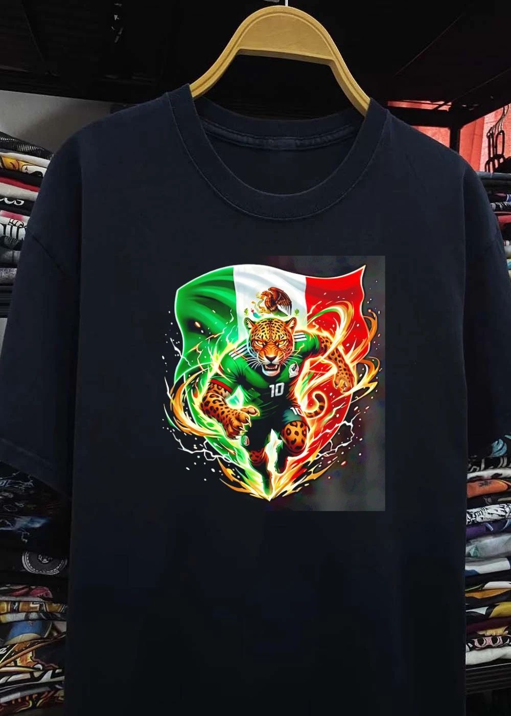 Mexican Pride Jaguar Running Soccer Player 10 Mexico Team Shirt