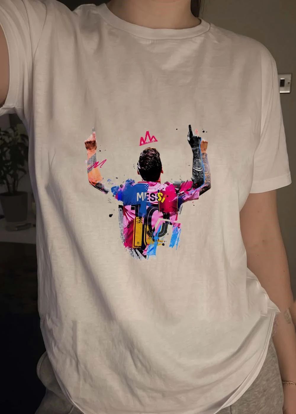 Legendary Icon Pointing Upwards Messi 10 Barcelona Shirt